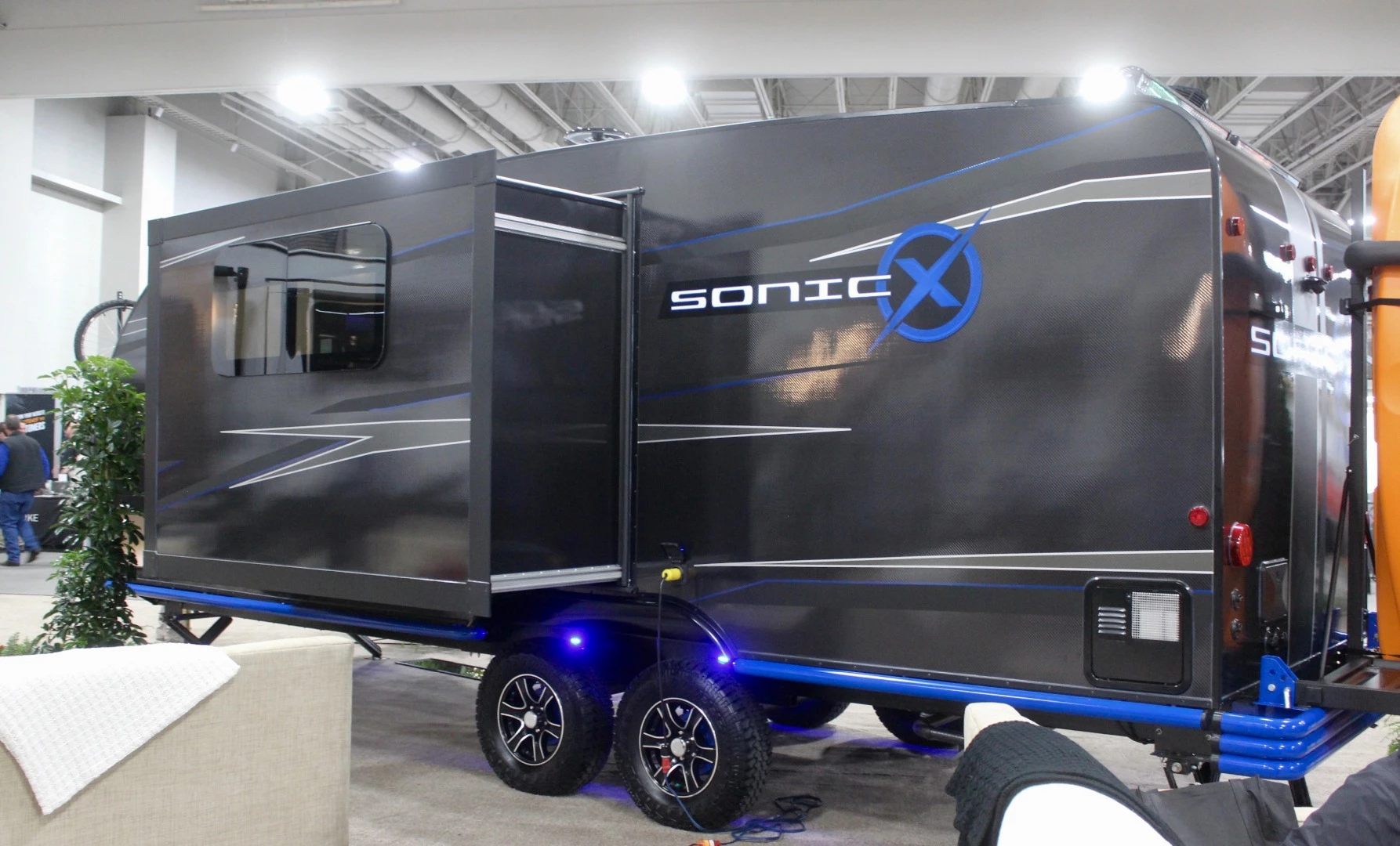 Carbon fiber camping trailer sustains itself off-grid with